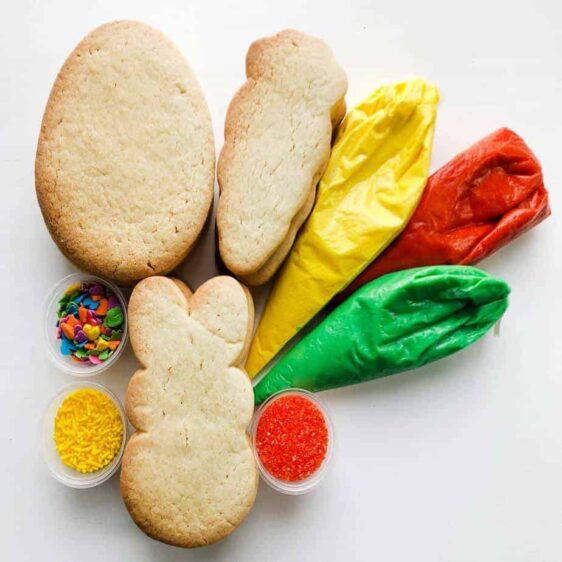 Easter DIY Packs. 12 cookies, 3 icings (Orange, Yellow, Green) 3 sprinkle sets